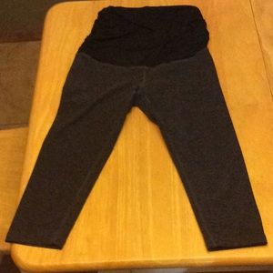 Beyond Yoga Beyond the Bump capris